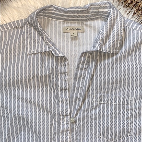 Calvin Klein button down - Picture 2 of 4